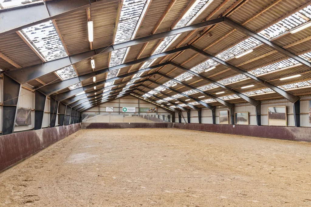 Zimmer - Farmhouse with 60,919m² Land in Ravnkilde