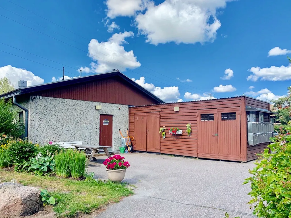 Välivaade - Modernised Apartment with Private Garden in Vantaa