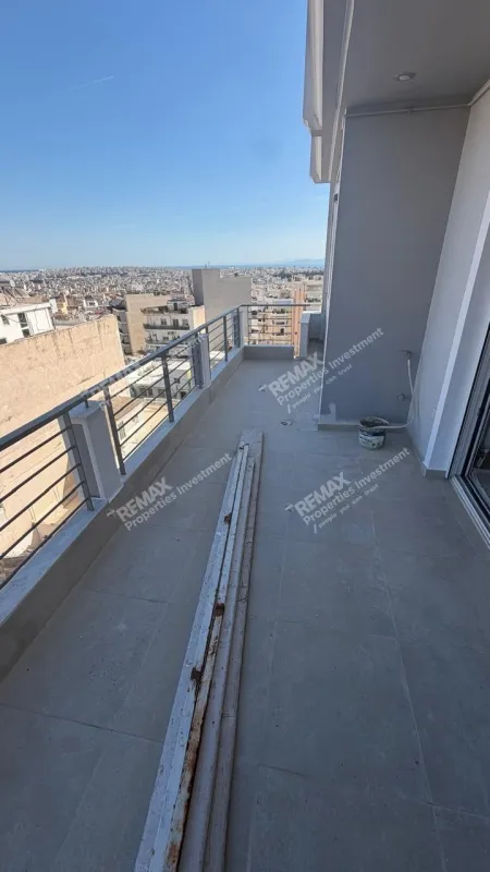 Balcon - Modern Penthouse with Panoramic View in Kifissia