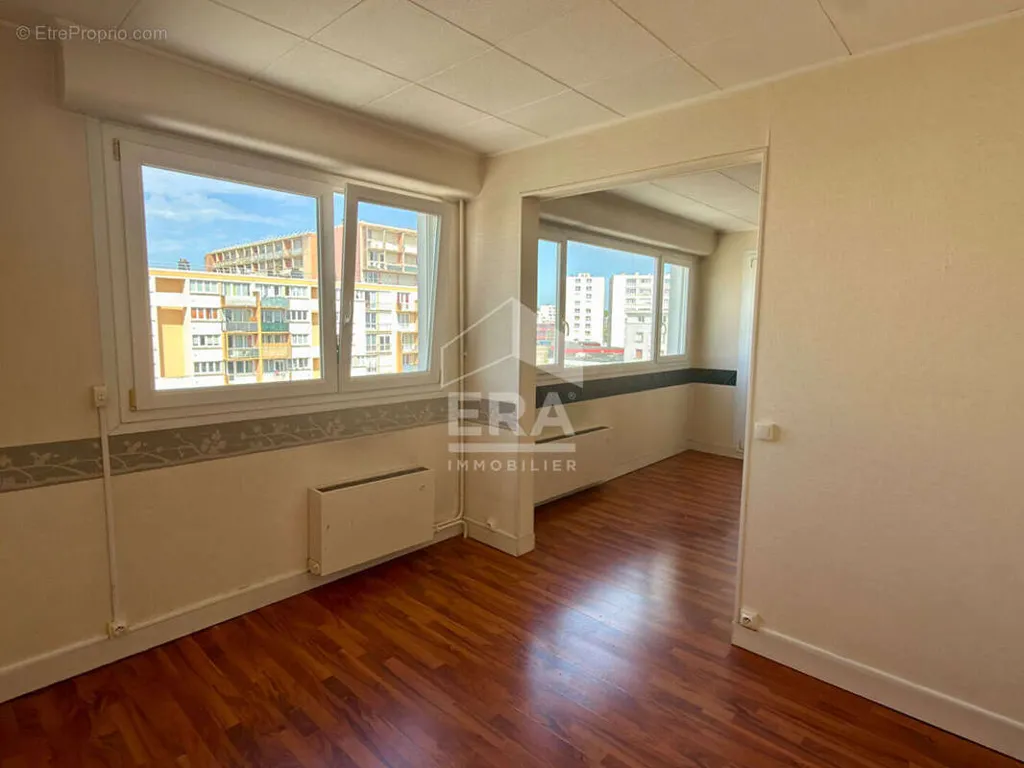 Appartement 4 pièces à Herouville-Saint-Clair