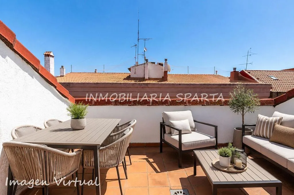 Terrasse - Charming Duplex with Terrace in City Centre