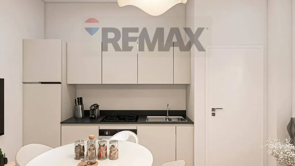 Cuisine - Modernised Apartment with Balcony in Bari