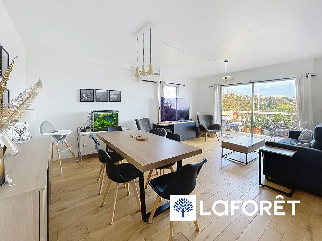 Séjour - Appartement avec Vue Panoramique Mer à Vence