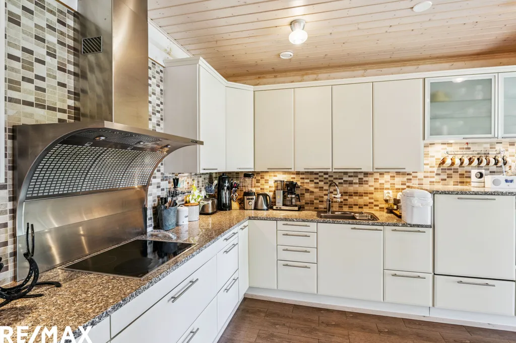 Cucina - Geothermal House with Private Beach in Taipalsaari
