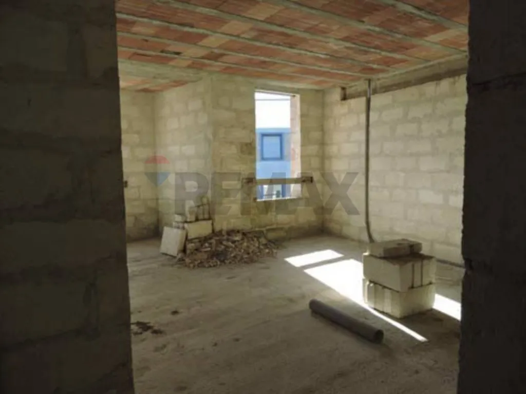 Toad - Industrial Warehouse with Customisation Potential in Mola di Bari