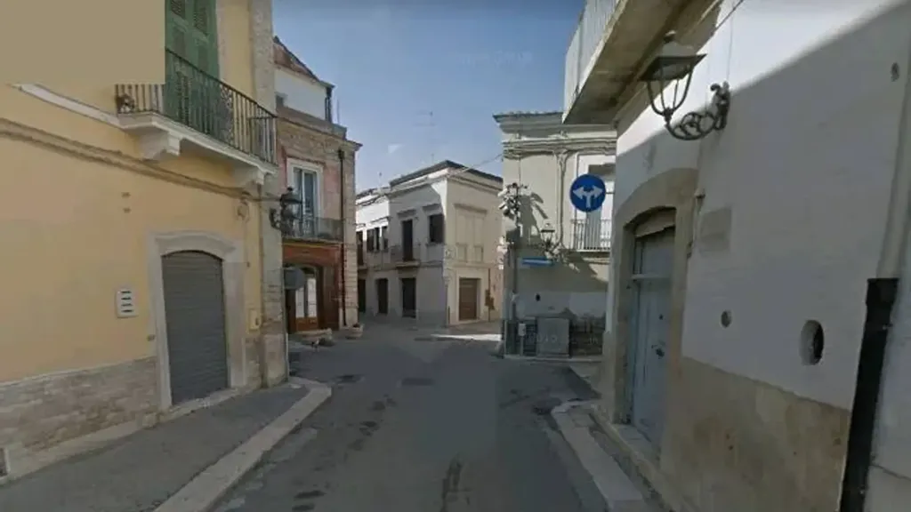 Välivaade - Independent House with Mansard in San Severo