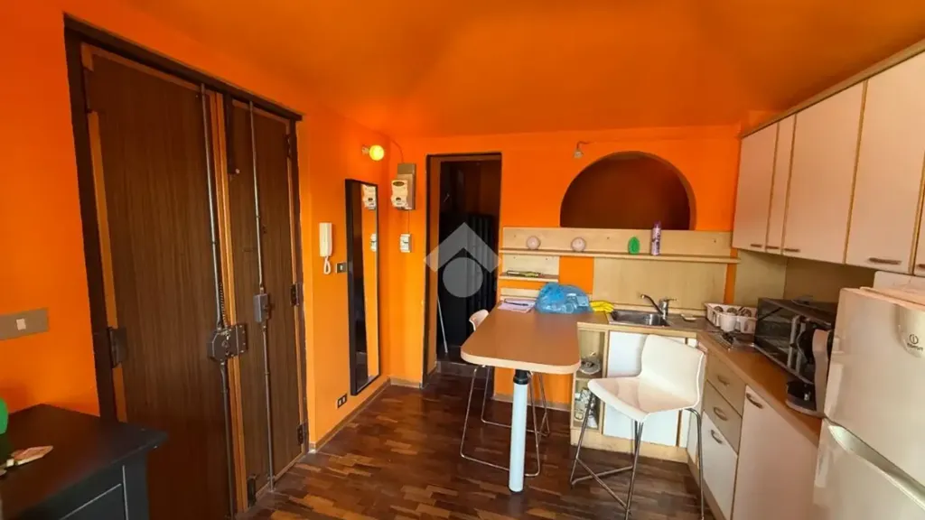 Cuisine - Liberty Style Flat with Ascender in Turin