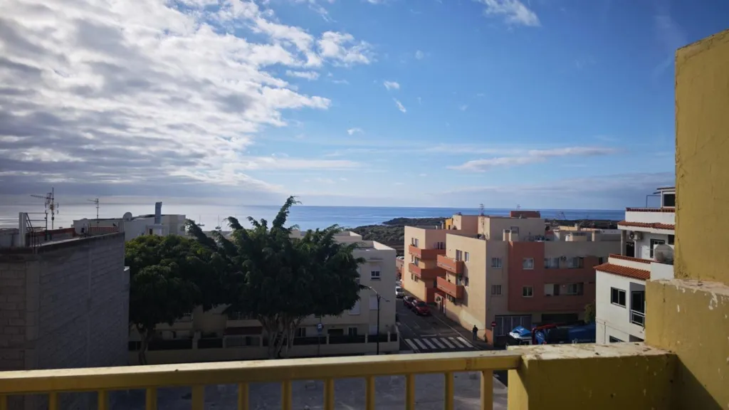 Rõdu - Multi-Unit Building with Sea Views in El Fraile