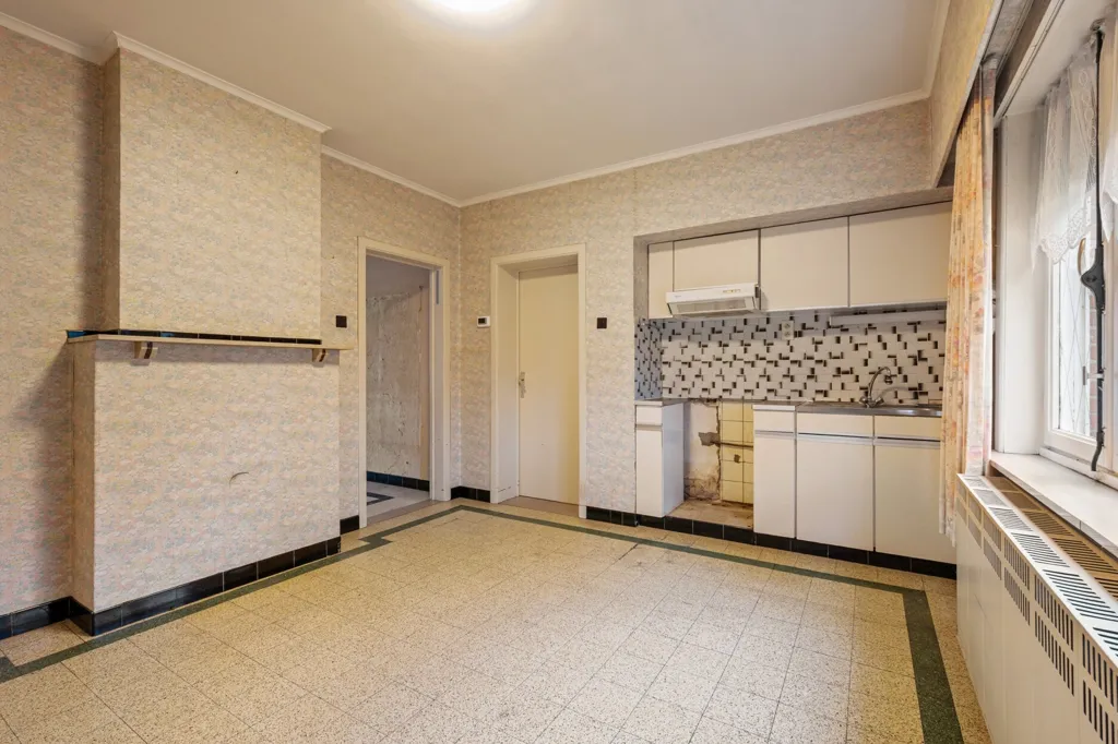 Cuisine - Maison à Renover avec Jardin à Genk