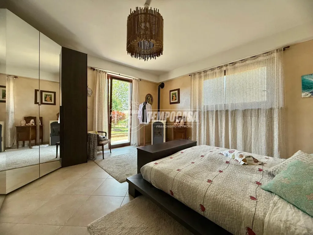 Magamistoad - Bifamiliar Villa with Garden in Ciriè
