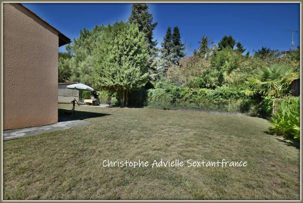 Jardin - Maison de Plain Pied avec Garage à Marmande