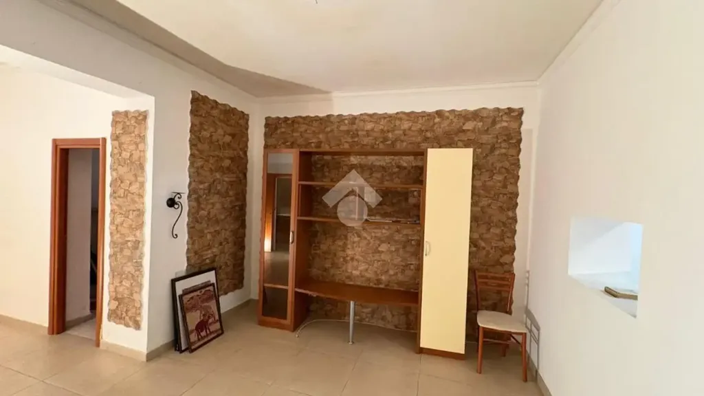 Hallway - Rustic 2-Bedroom Flat in Palermo