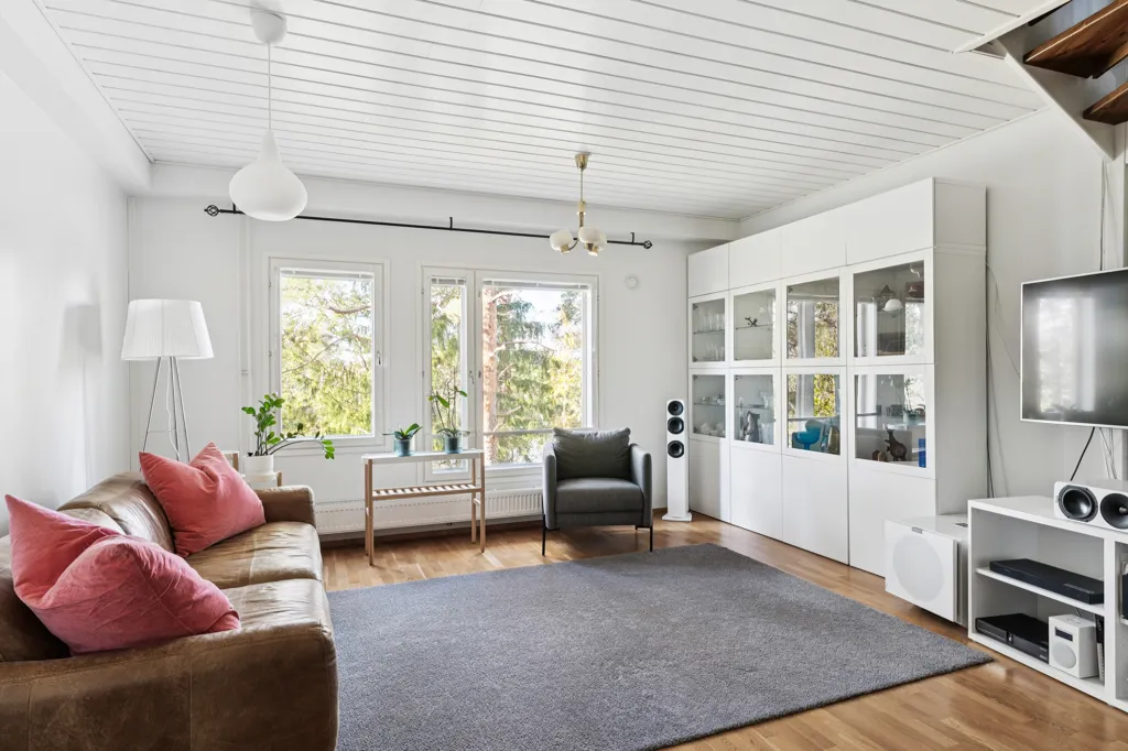 Soggiorno - Modern Flat with Private Yard in Espoo