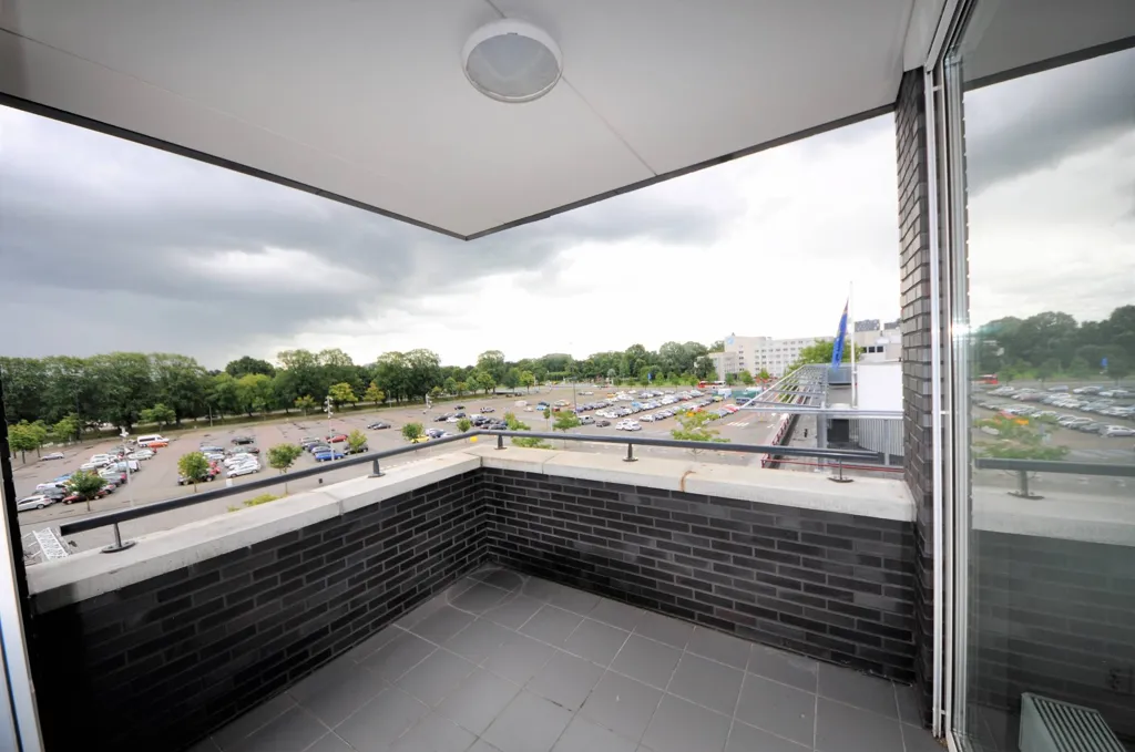 Rõdu - Apartment with Balcony in Breda Centre