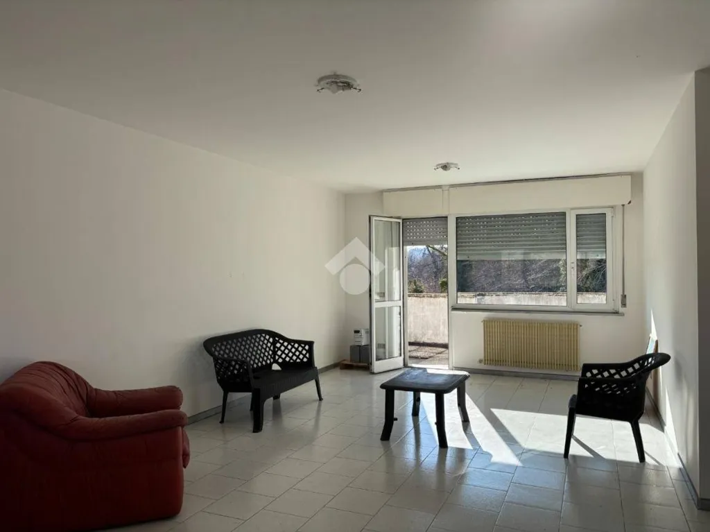 Séjour - Commercial Complex with Restaurant in Artegna