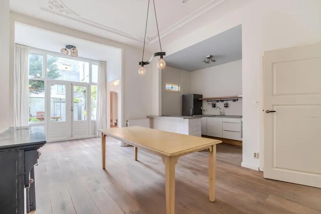 4-toaline korter asukohas Den Haag