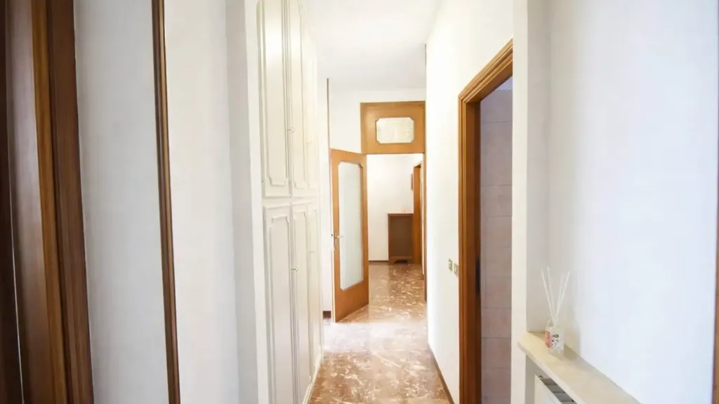 Entrée - Spacious Apartment with Balcony in Piacenza
