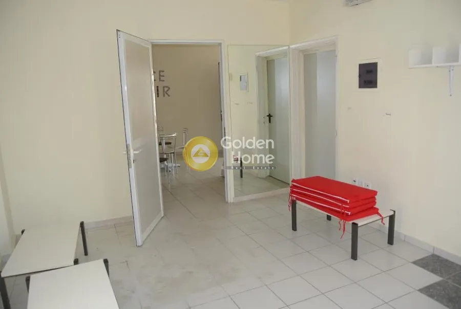 Ingresso - Office Space with Storage in Aegio Centre