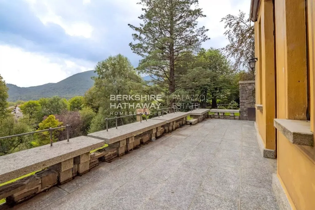 Terrasse - Liberty-Style Villa with Park in Valle Intelvi