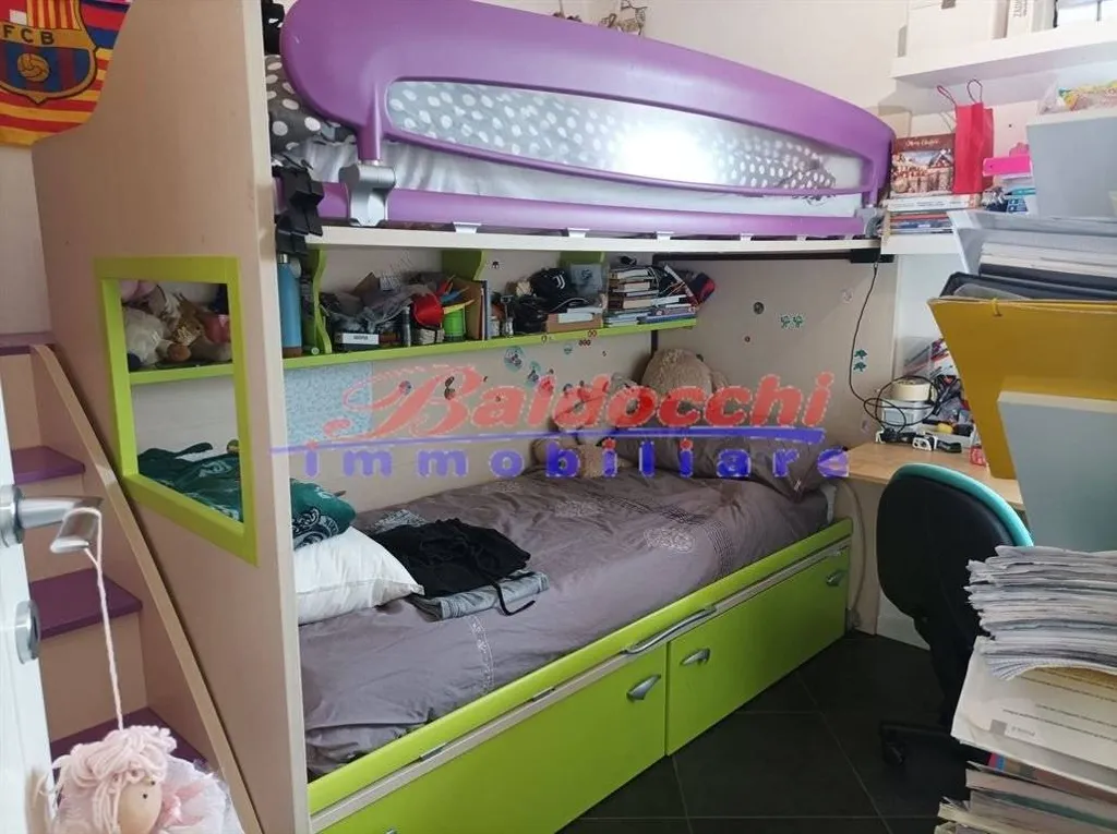 Camere da letto - Duplex con terrazzo in zona residenziale a Fano