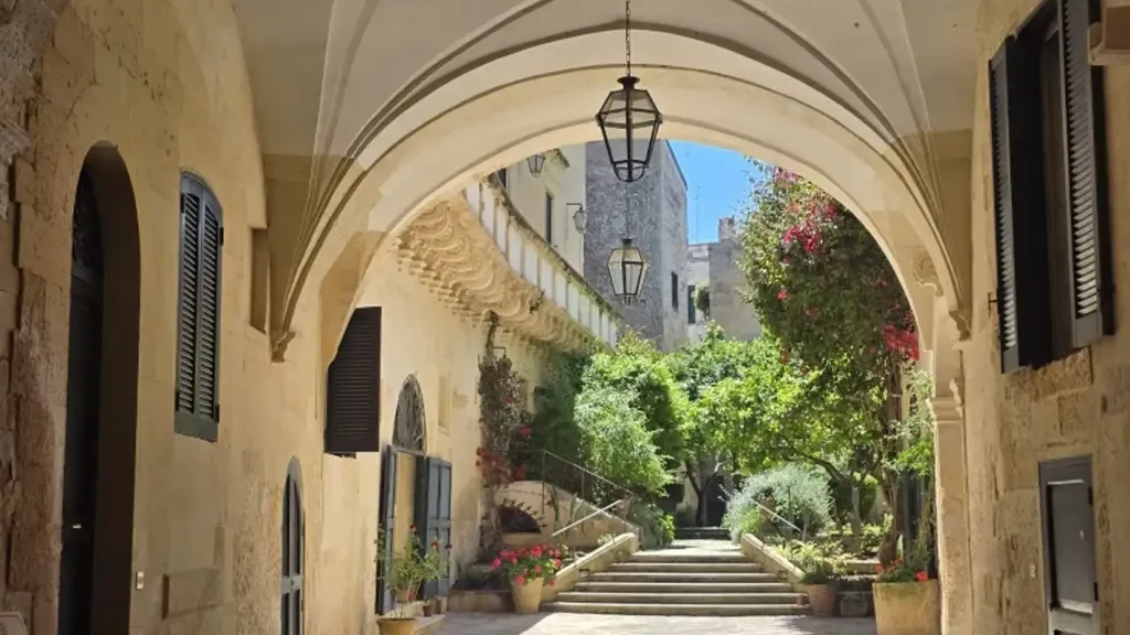 Aed - Rented Apartment with Balcony in Lecce