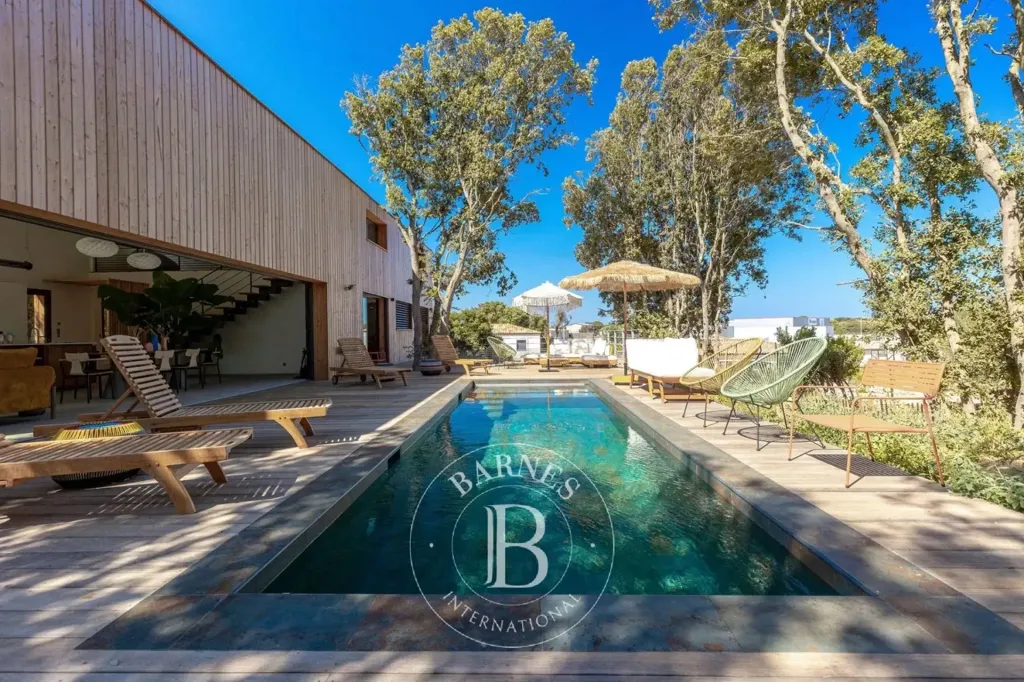 Bassein - Contemporary Villa with Pool near Bonifacio