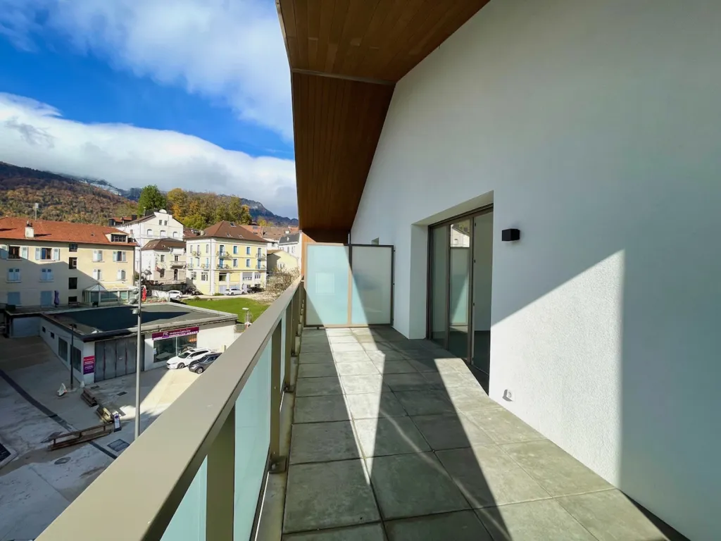 Balcony - Luxury Flat with Terraces in Gex Centre