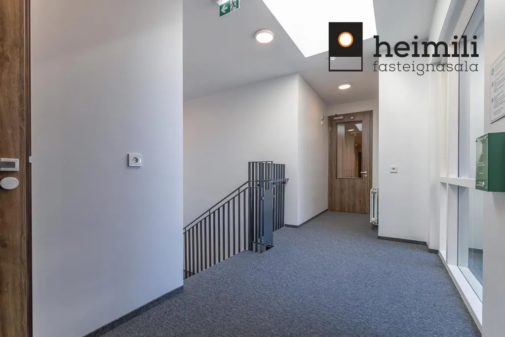 Esik - Apartment with East View in Reykjavik