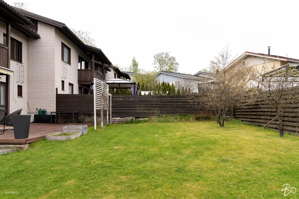 Aed - Duplex with Garden in Vantaa's Matarin