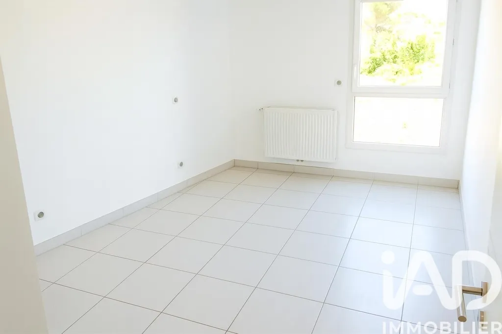 Toad - Apartment with Pool in Saint-Jean-de-Védas