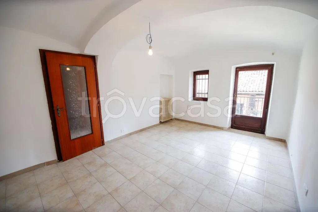 Pièces - Terraced House with Vaulted Ceilings in Feletto