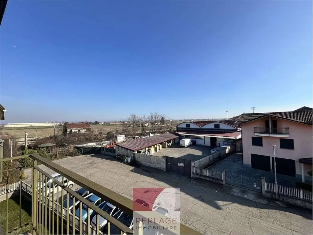 Balcony - Apartment with Panoramic View in Cavallermaggiore