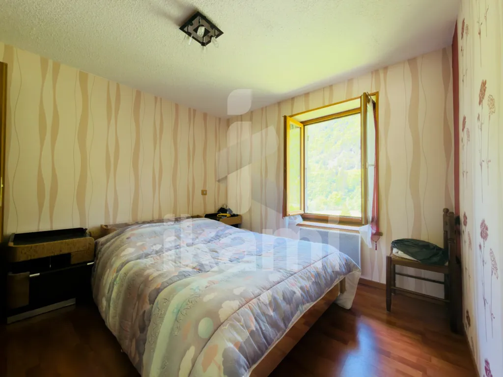 Chambres - Maison à Vaujany avec Jardin et Proximité Eau d'Olle
