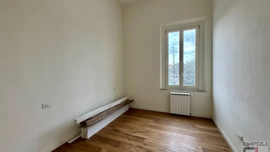 Pièces - Central 3-Bedroom Apartment in Empoli