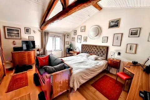 Chambres - Maison de Plain-Pied avec Piscine et Terrain d'1 Hectare