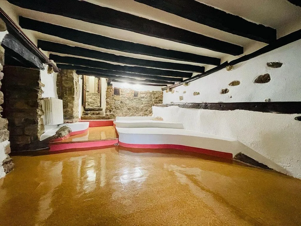 Pièces - Rustic Chalet with Pool in Canet d'Adri