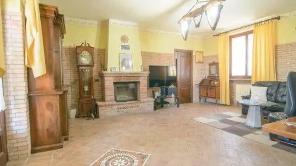 Elutuba - Rustic Villa with Garden near Mortara