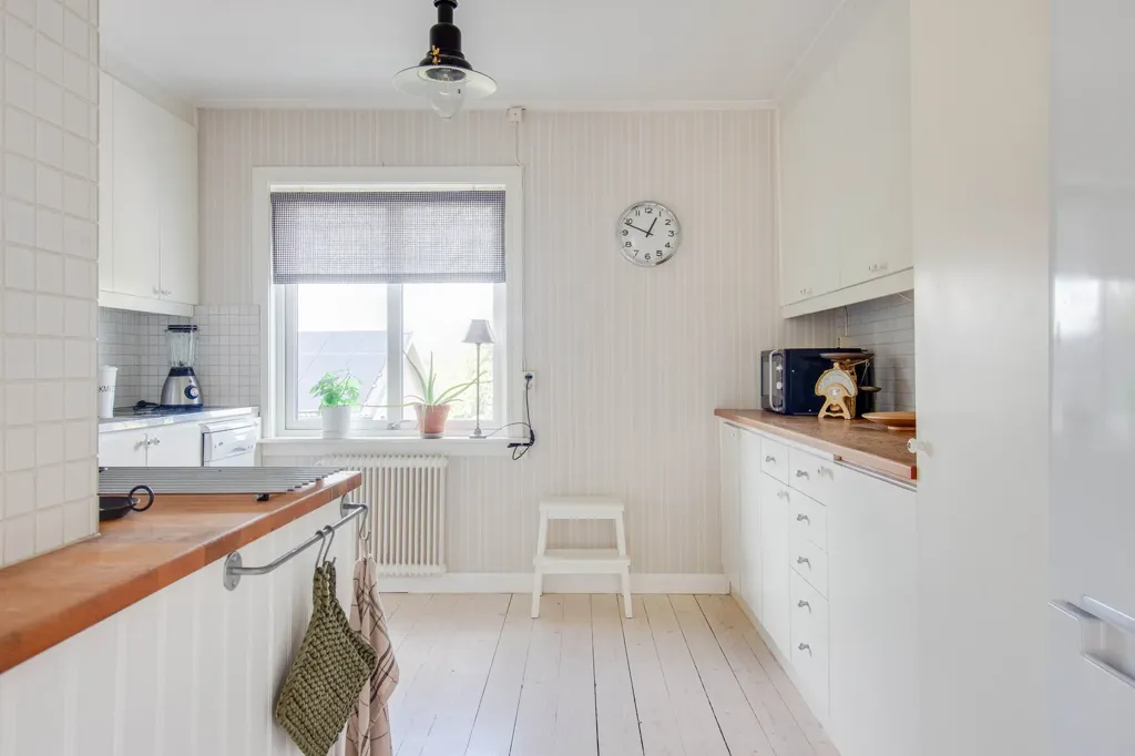 Cucina - 1930s Villa with Pool in Sommen, Jönköping