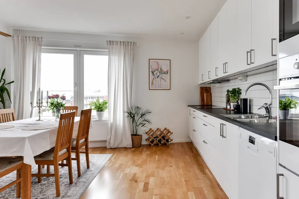 Sala da pranzo - Apartment with Balcony in Umeå