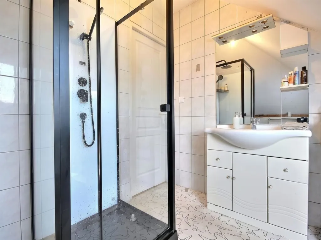 Vannitoad - Spacious Living Flat in Quiet Area