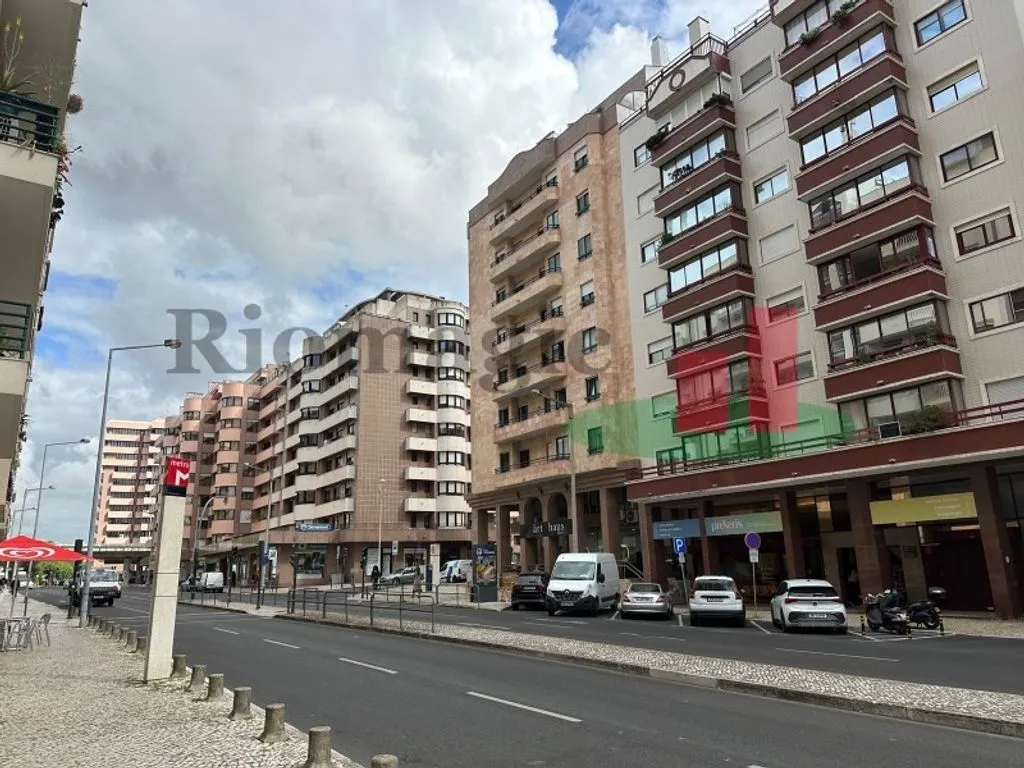 Esterno - Refurbished Flat with Balconies in Lisbon