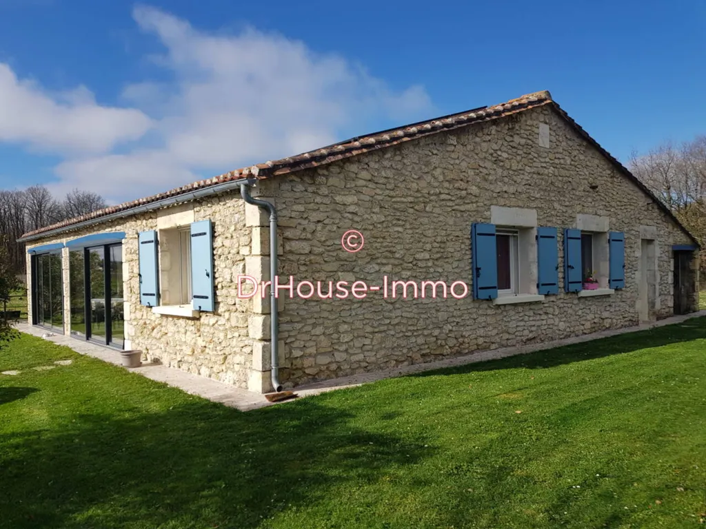 Välivaade - Historic Farmhouse with Pool in Verteillac
