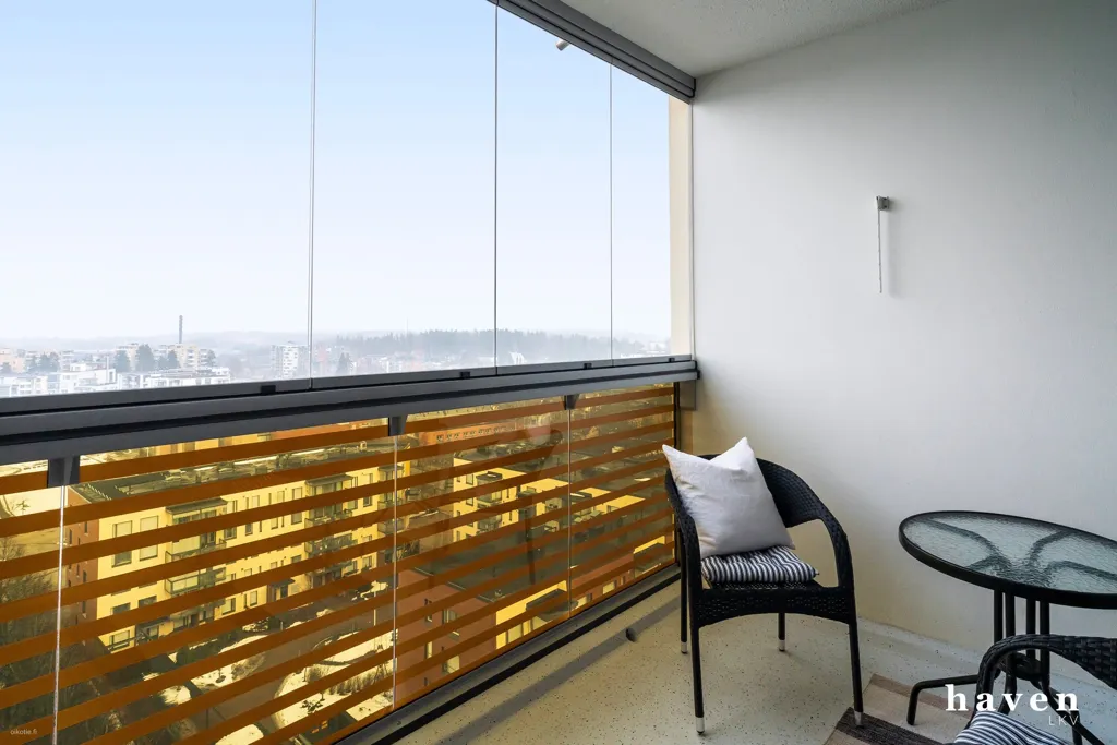 balcony