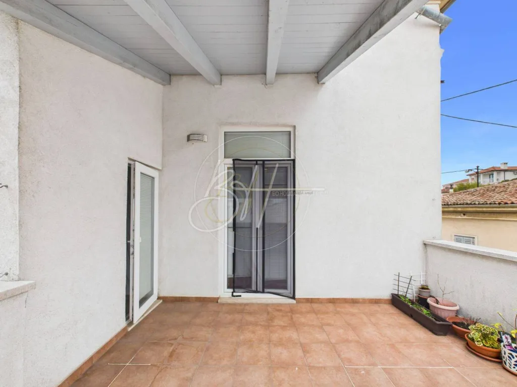 Terrass - Apartment with Balcony in Pula Centre