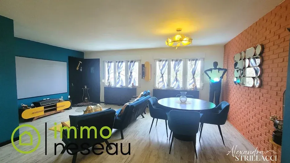 Séjour - Maison 2 Appartements à Forbach, Proche Frontière