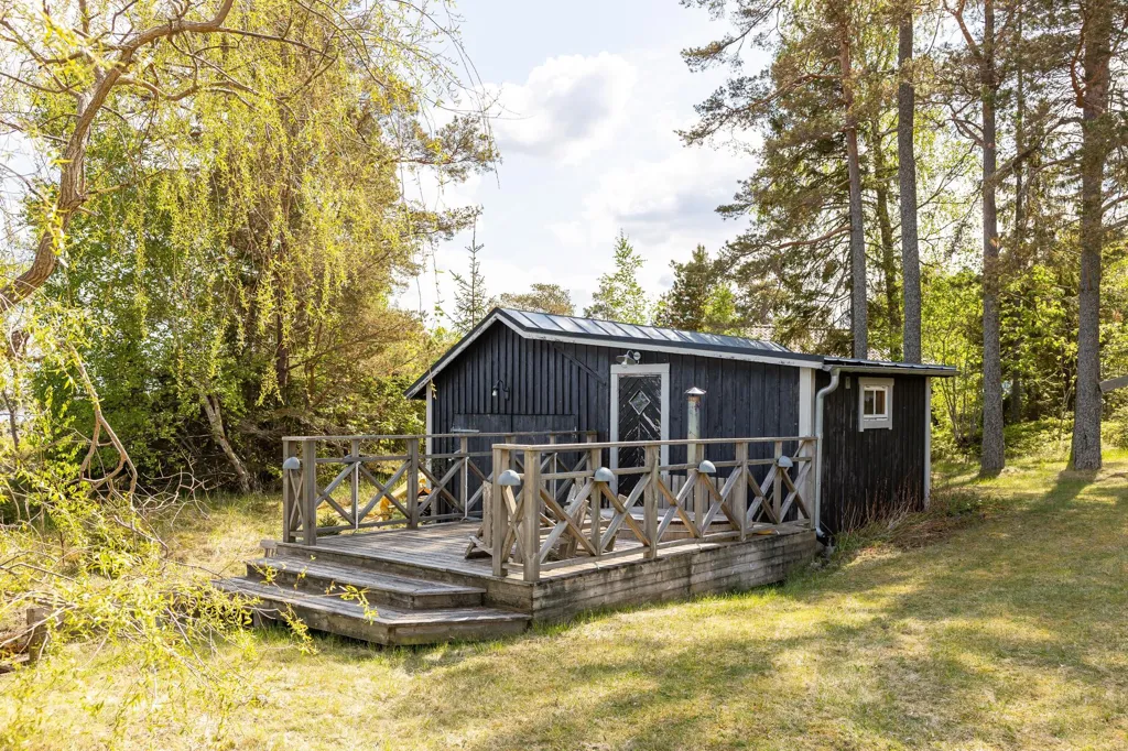 Välivaade - Charming Seafront Property in Stenskär