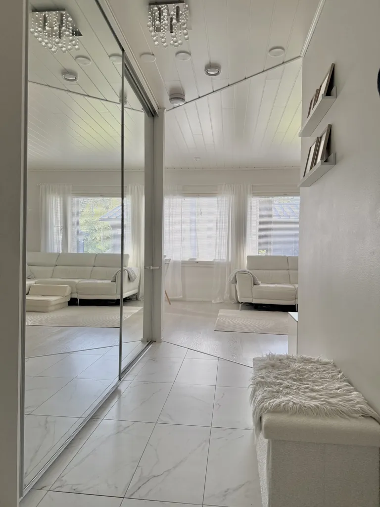 Esik - Modern 1st Floor Apartment with Sauna in Kärki