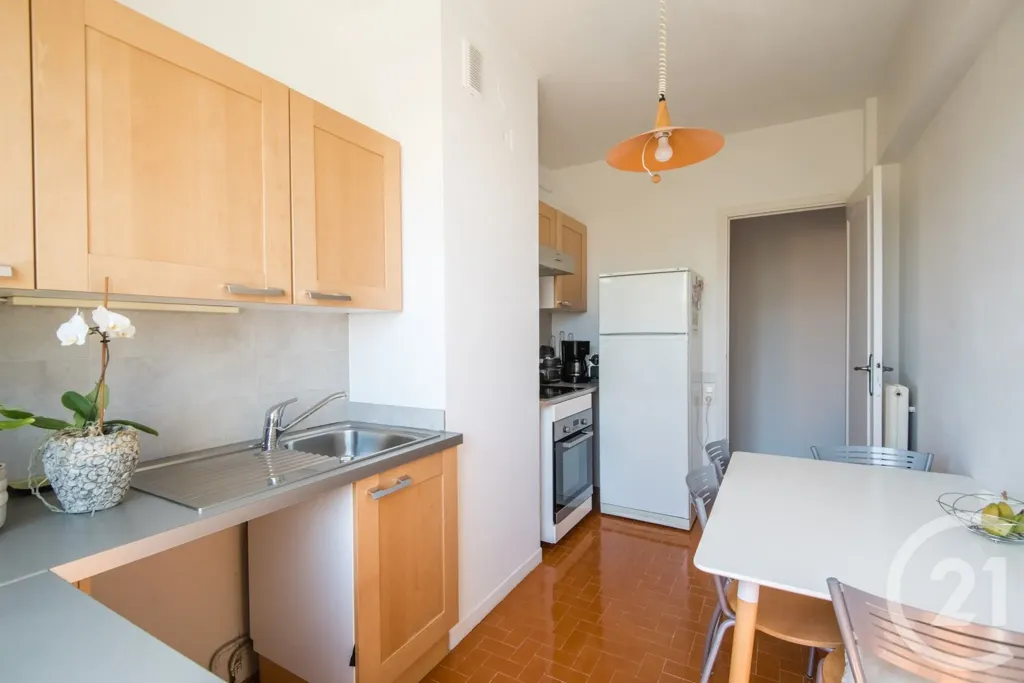 Cuisine - Appartement d'Angle avec Terrasse à Nice Cimiez