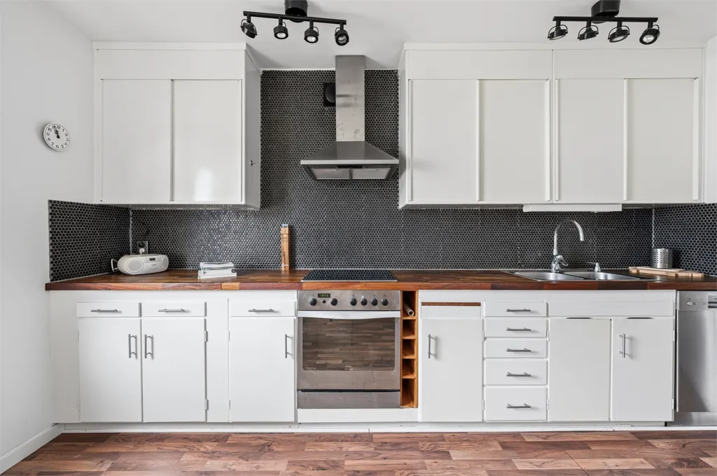 Cuisine - Apartment with Balcony in Uppsala's Tunabackar