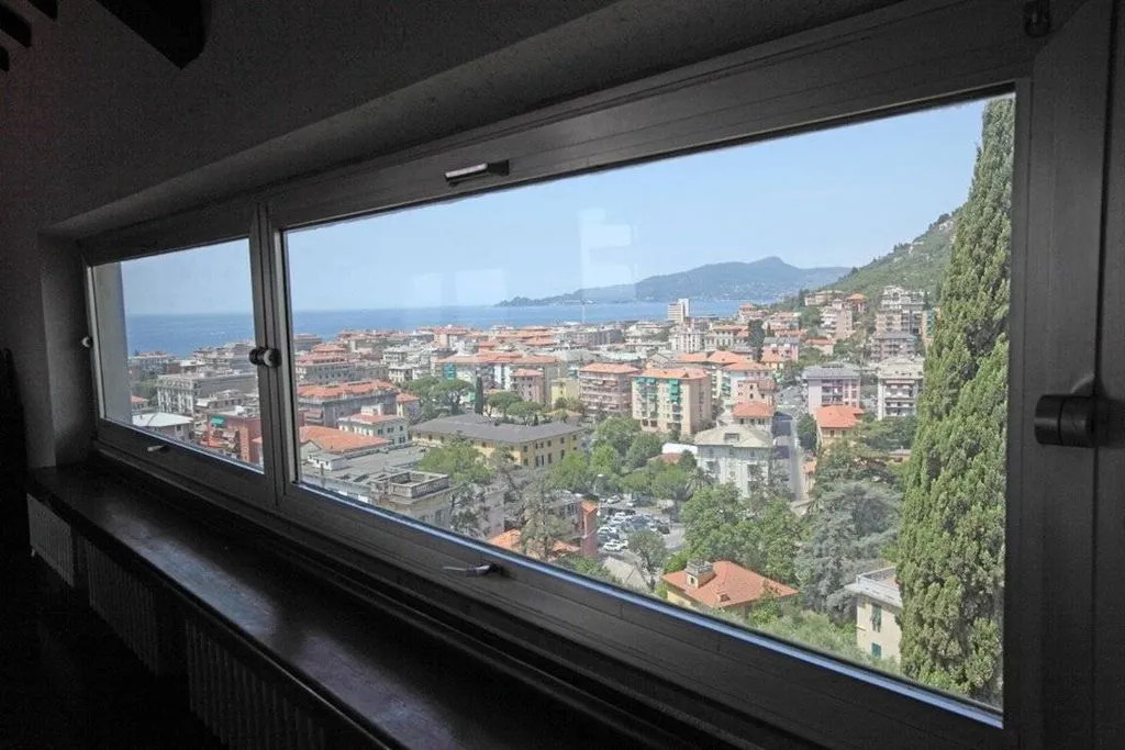 Pièces - Luxury Villa with Panoramic Terrace in Chiavari